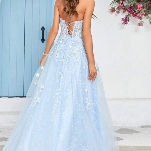 Formal Dress - Picture 2 of 3